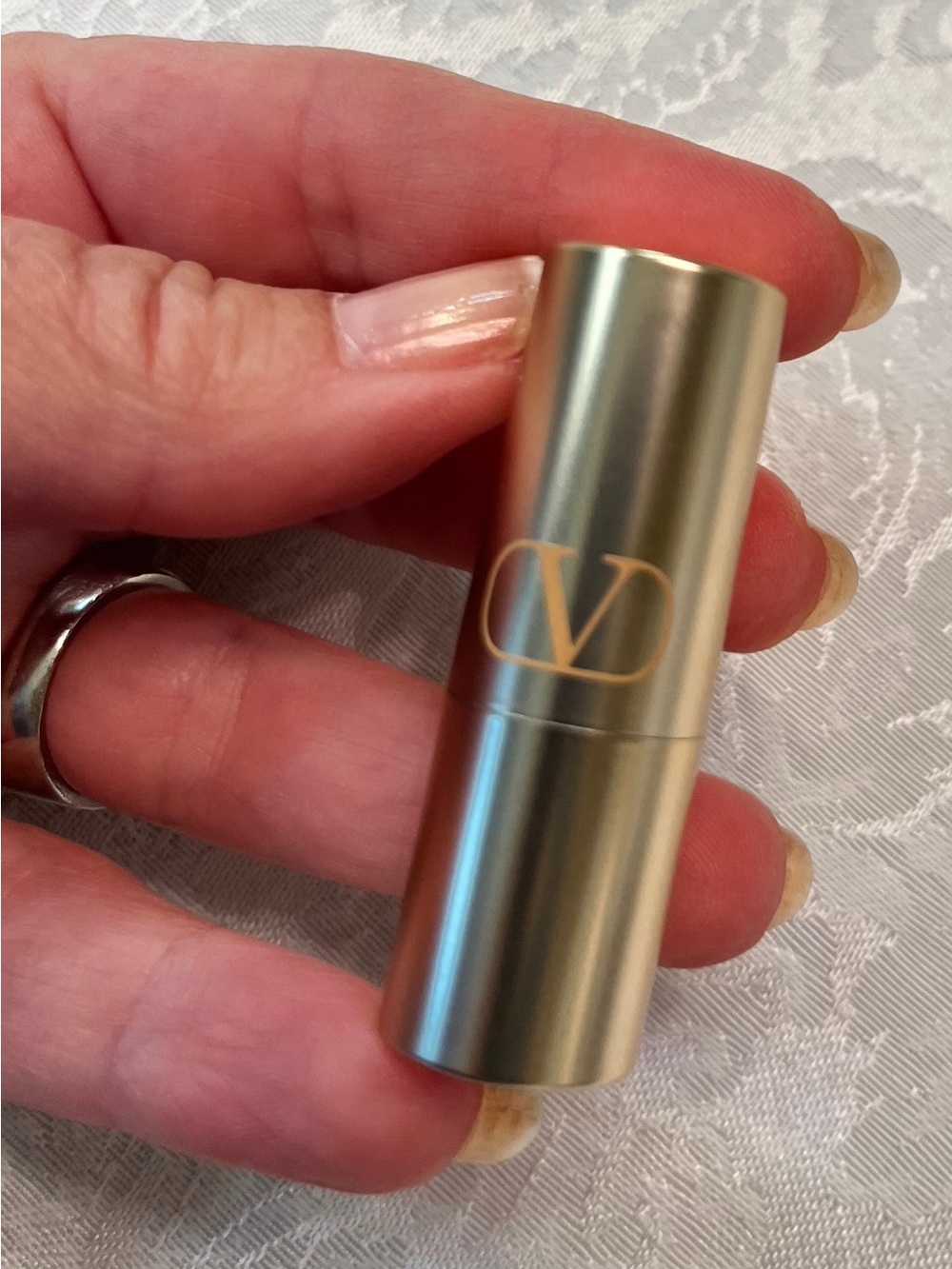 Valentino Matte Lipstick - Couture In The Sheets mini NWT - Picture 3 of 4